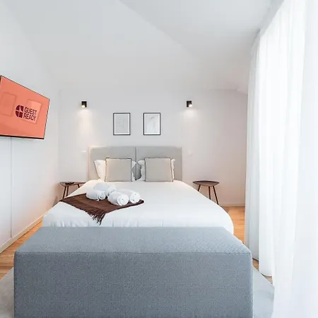 Apartment Guestready - Porto's Modern Comfort *