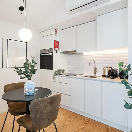 Guestready - Porto's Modern Comfort * פורטו